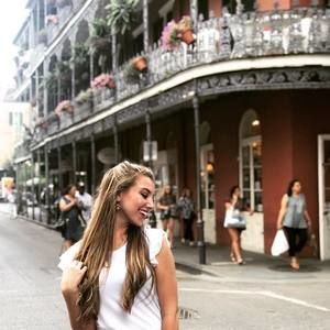 Meet your Posher, Lauren